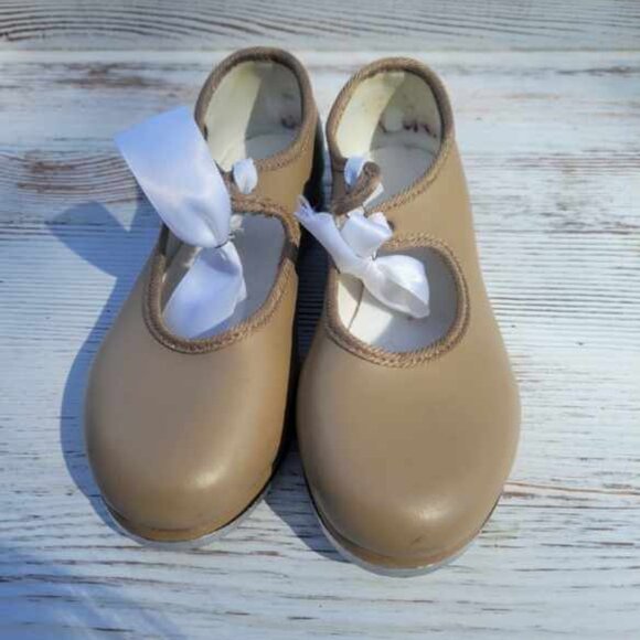 Bloch Other - BLOCH - Little Girls Size 8 - Beige Tap Shoes